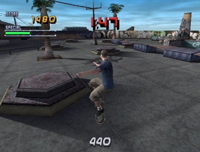 “Venice Beach” level in Tony Hawk Pro Skater 2 (2000, PlayStation) with its sharp vertex color shadows. This shot is from the Dreamcast port.
